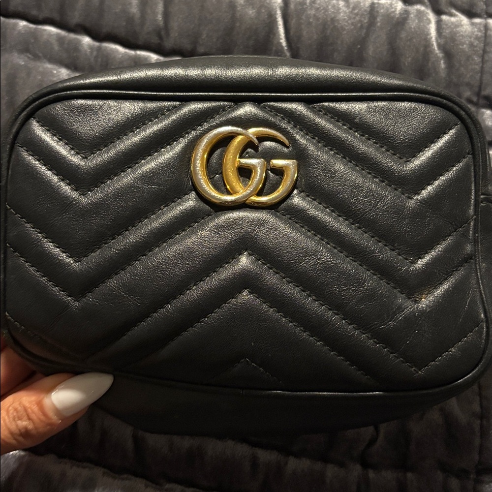 GUCCI GG MARMONT MINI SHOULDER BAG